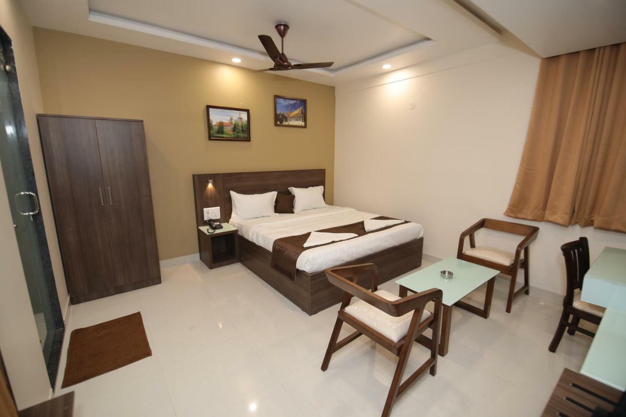 Hotel Shringar Palace Hubli Exterior photo