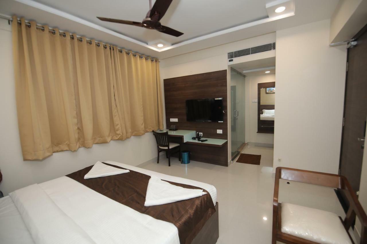 Hotel Shringar Palace Hubli Exterior photo